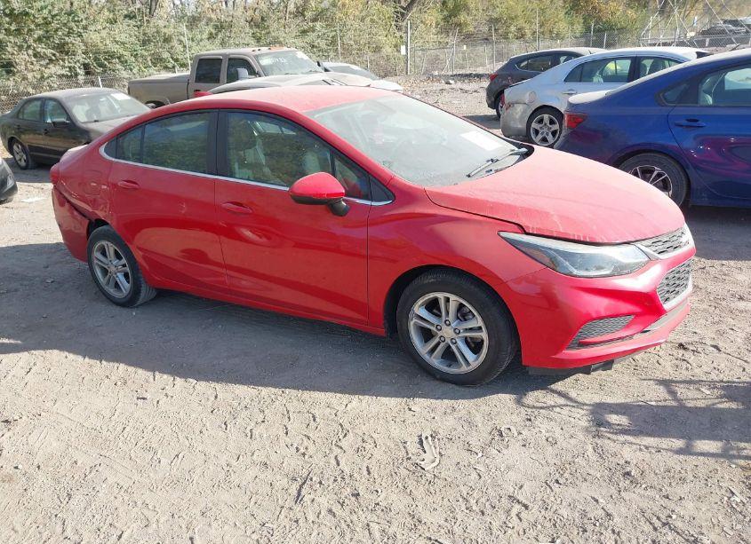 2018 Chevrolet Cruze LT AUTO (VIN 1G1BE5SM0J7129512) main photo