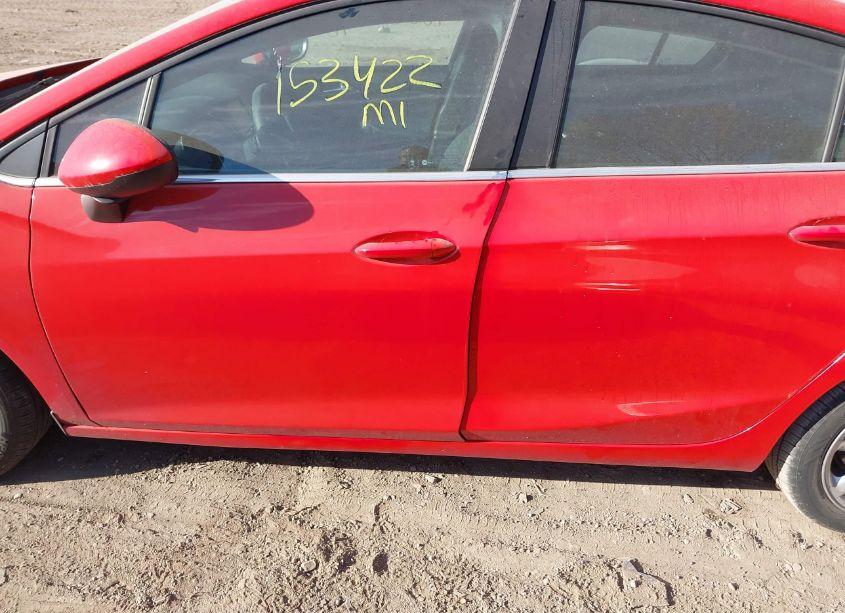 Photo 14 of 2018 Chevrolet Cruze LT AUTO (VIN 1G1BE5SM0J7129512)