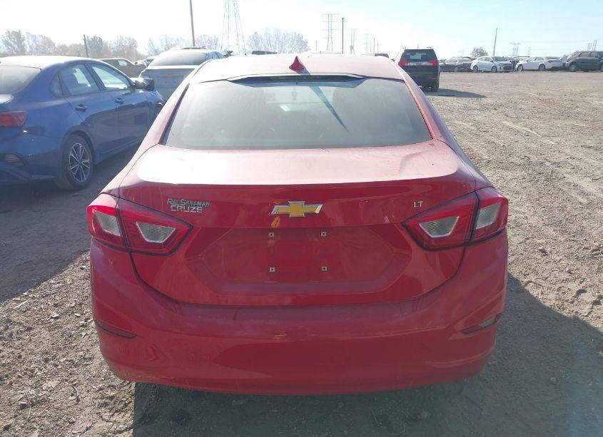 Photo 17 of 2018 Chevrolet Cruze LT AUTO (VIN 1G1BE5SM0J7129512)