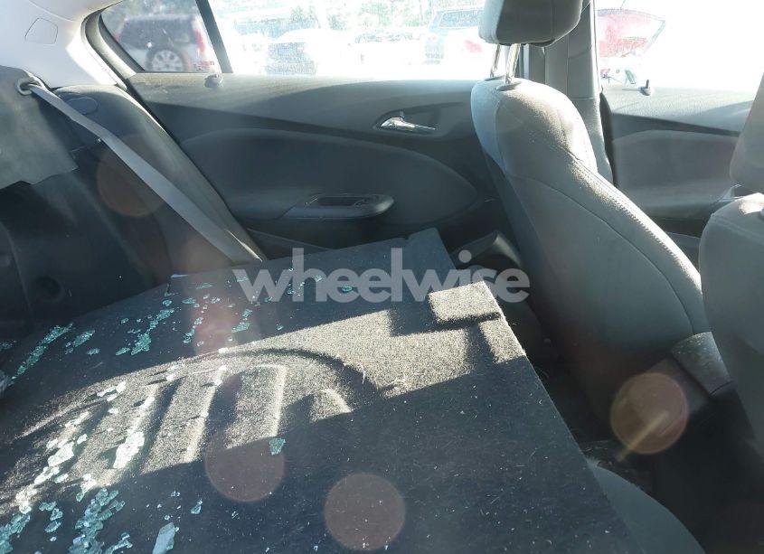 Photo 8 of 2018 Chevrolet Cruze LT AUTO (VIN 1G1BE5SM0J7133902)