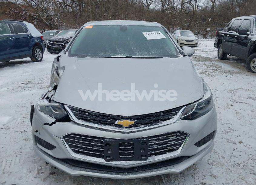 Photo 12 of 2018 Chevrolet Cruze LT AUTO (VIN 1G1BE5SM0J7140171)