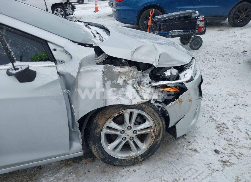 Photo 17 of 2018 Chevrolet Cruze LT AUTO (VIN 1G1BE5SM0J7140171)