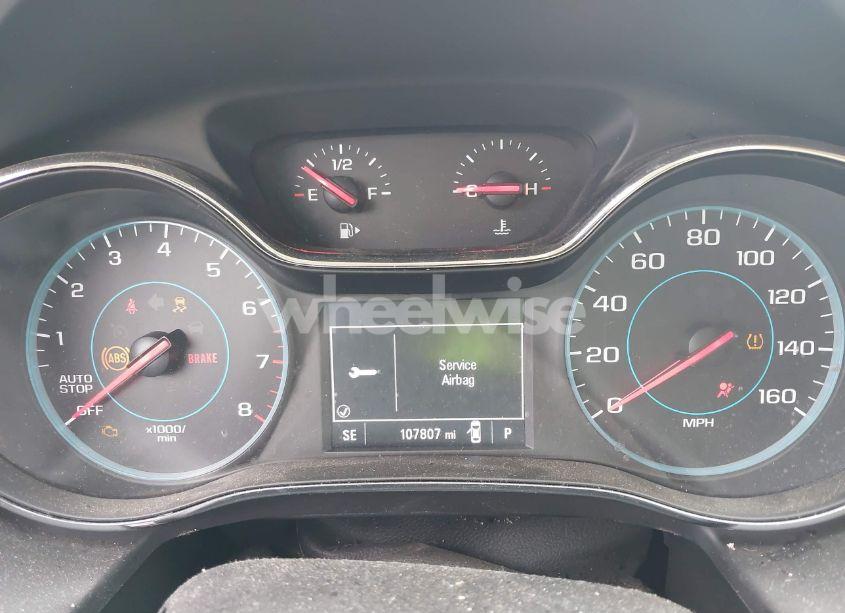 Photo 7 of 2018 Chevrolet Cruze LT AUTO (VIN 1G1BE5SM0J7142261)