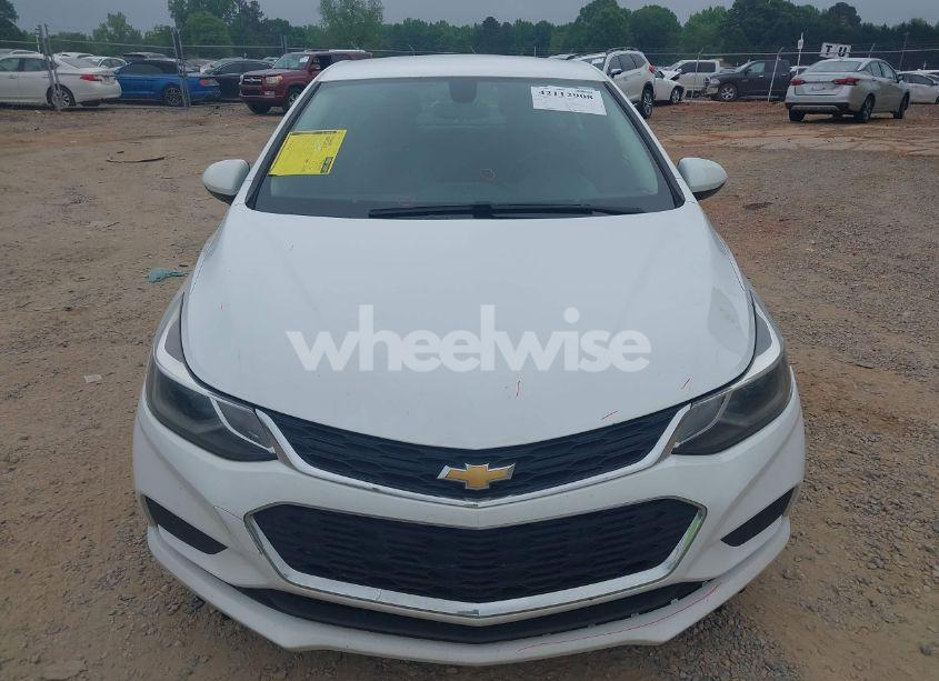 Photo 12 of 2018 Chevrolet Cruze LT AUTO (VIN 1G1BE5SM0J7145015)