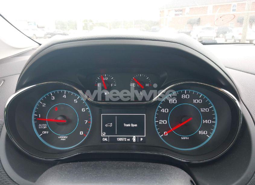 Photo 7 of 2018 Chevrolet Cruze LT AUTO (VIN 1G1BE5SM0J7145015)