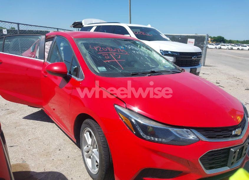 2018 Chevrolet Cruze LT AUTO (VIN 1G1BE5SM0J7178516) main photo