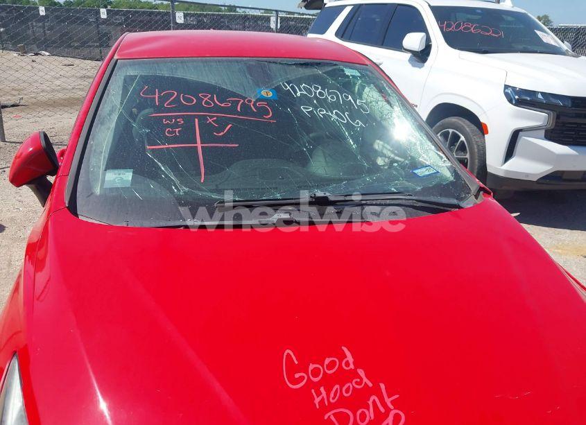 Photo 6 of 2018 Chevrolet Cruze LT AUTO (VIN 1G1BE5SM0J7178516)