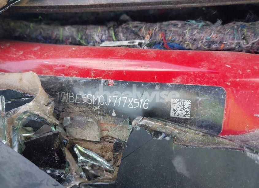 Photo 9 of 2018 Chevrolet Cruze LT AUTO (VIN 1G1BE5SM0J7178516)