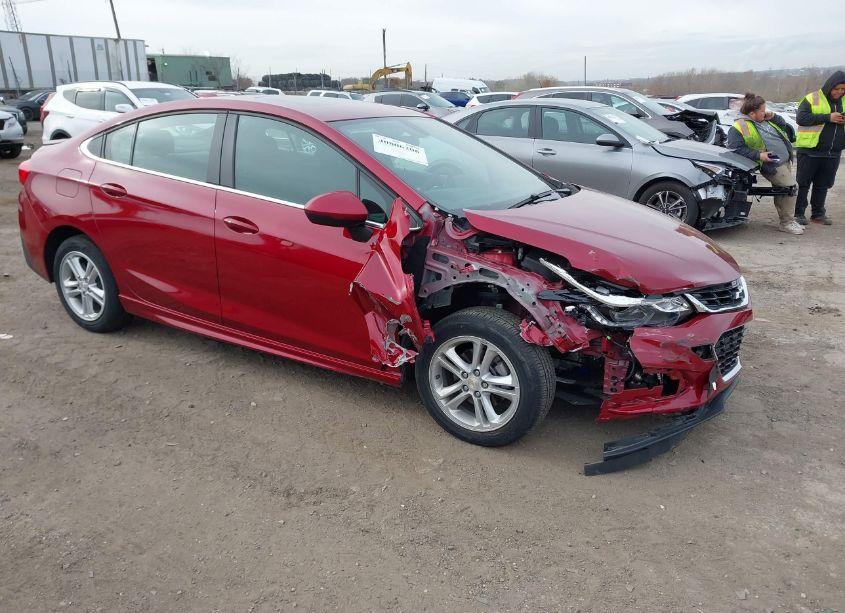 2018 Chevrolet Cruze LT AUTO (VIN 1G1BE5SM0J7233515) main photo