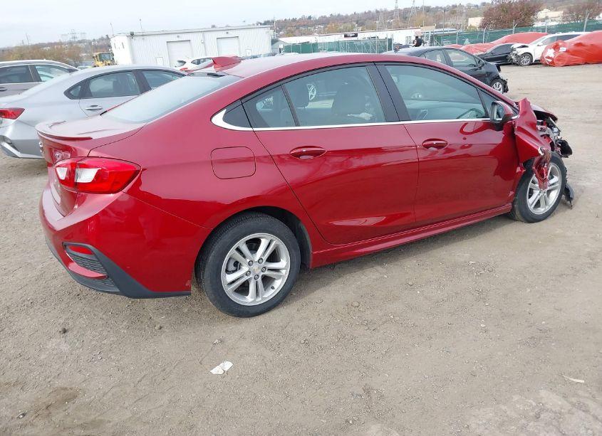 Photo 4 of 2018 Chevrolet Cruze LT AUTO (VIN 1G1BE5SM0J7233515)