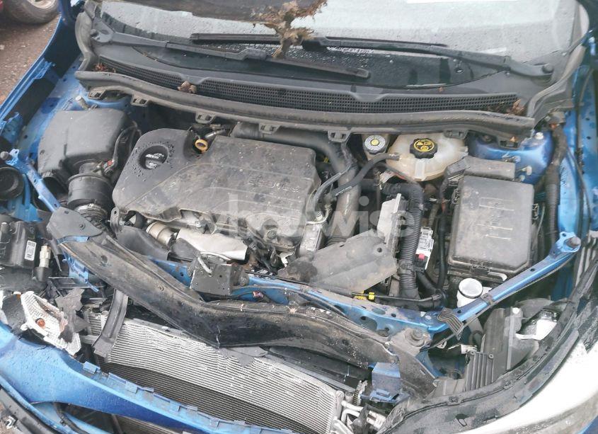 Photo 10 of 2018 Chevrolet Cruze LT AUTO (VIN 1G1BE5SM0J7236950)