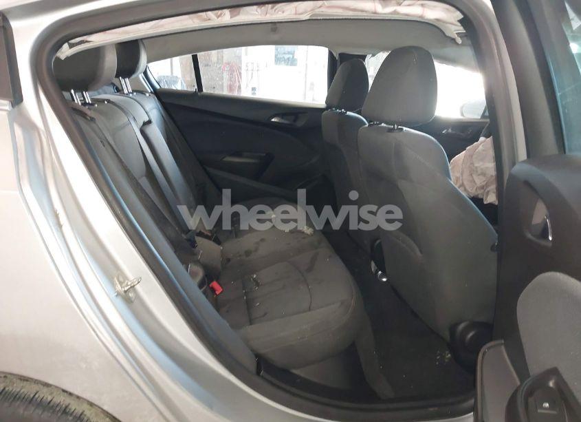 Photo 8 of 2018 Chevrolet Cruze LT AUTO (VIN 1G1BE5SM0J7238200)