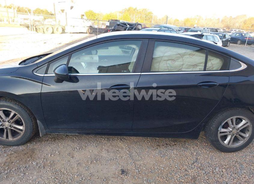 Photo 14 of 2016 Chevrolet Cruze LT AUTO (VIN 1G1BE5SM1G7234729)