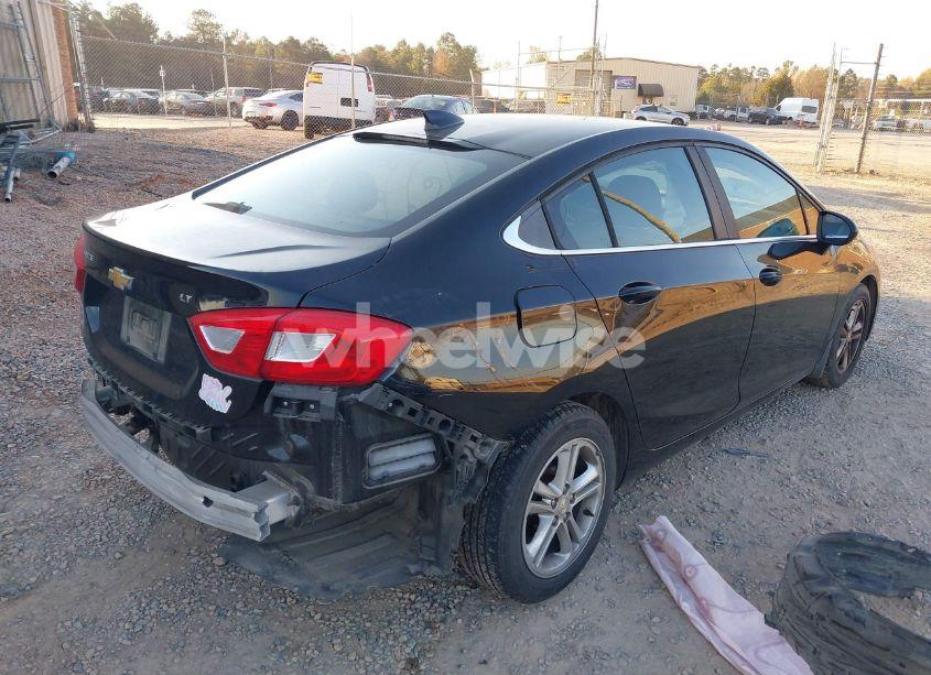 Photo 4 of 2016 Chevrolet Cruze LT AUTO (VIN 1G1BE5SM1G7234729)