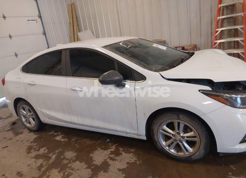 Photo 13 of 2016 Chevrolet Cruze LT AUTO (VIN 1G1BE5SM1G7237579)