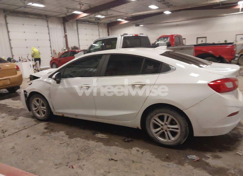 Photo 14 of 2016 Chevrolet Cruze LT AUTO (VIN 1G1BE5SM1G7237579)
