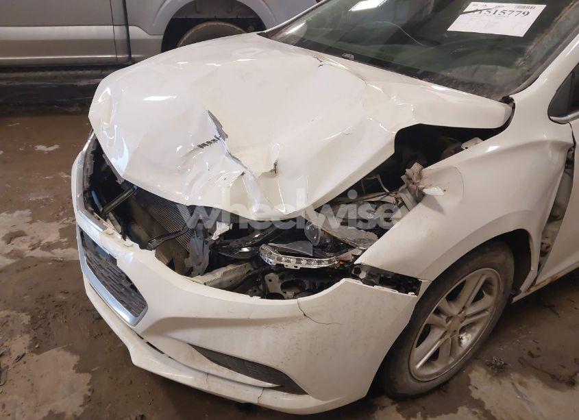 Photo 6 of 2016 Chevrolet Cruze LT AUTO (VIN 1G1BE5SM1G7237579)