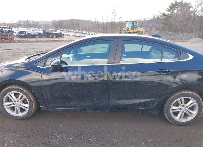 Photo 14 of 2016 Chevrolet Cruze LT AUTO (VIN 1G1BE5SM1G7254818)