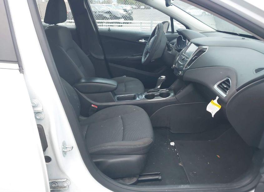 Photo 5 of 2016 Chevrolet Cruze LT AUTO (VIN 1G1BE5SM1G7259792)