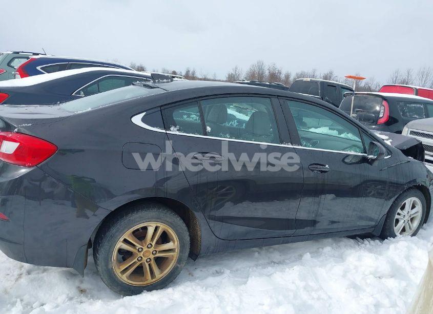 Photo 14 of 2016 Chevrolet Cruze LT AUTO (VIN 1G1BE5SM1G7260215)