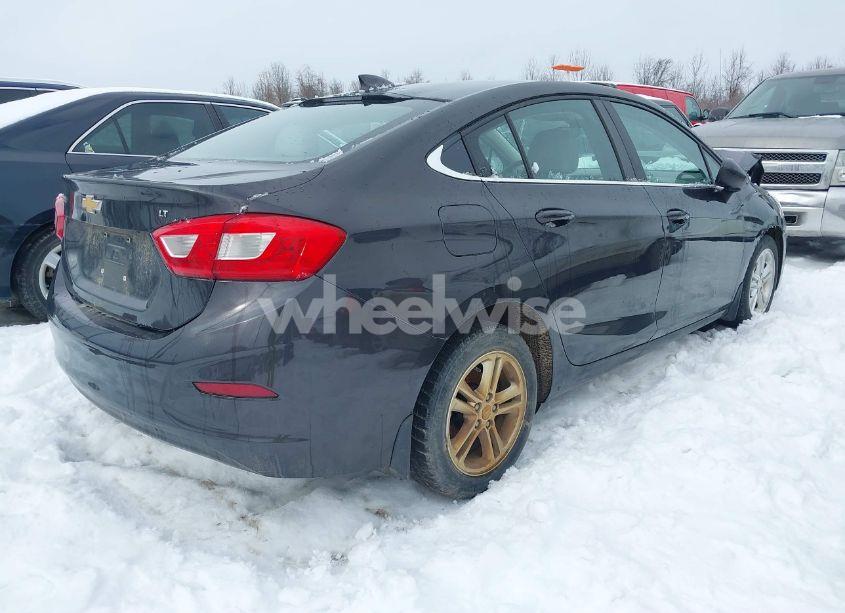 Photo 4 of 2016 Chevrolet Cruze LT AUTO (VIN 1G1BE5SM1G7260215)