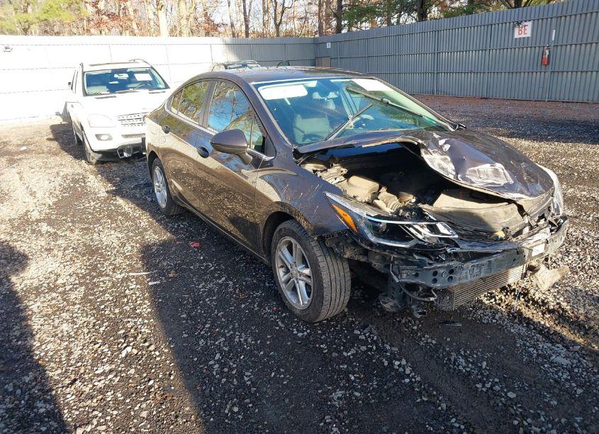2016 Chevrolet Cruze LT AUTO (VIN 1G1BE5SM1G7260585) main photo