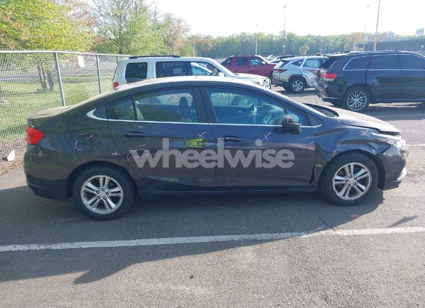 Photo 13 of 2016 Chevrolet Cruze LT AUTO (VIN 1G1BE5SM1G7265267)
