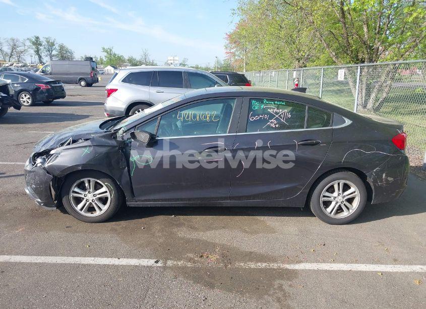 Photo 14 of 2016 Chevrolet Cruze LT AUTO (VIN 1G1BE5SM1G7265267)