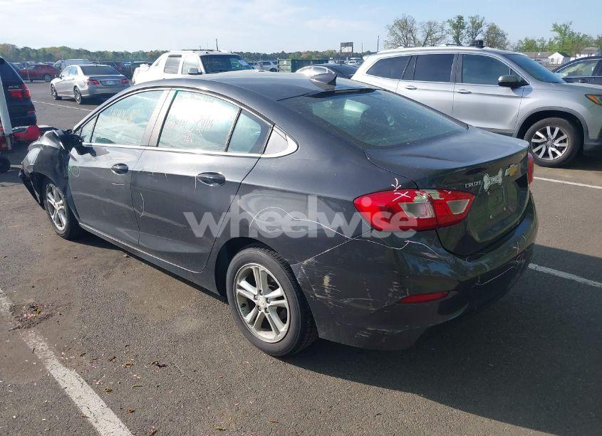 Photo 3 of 2016 Chevrolet Cruze LT AUTO (VIN 1G1BE5SM1G7265267)