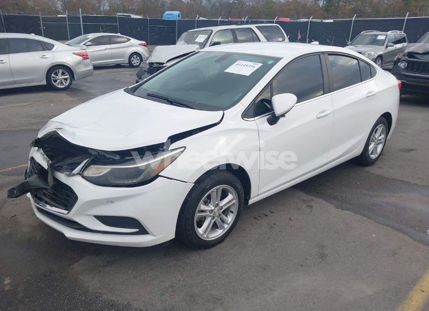 Photo 2 of 2016 Chevrolet Cruze LT AUTO (VIN 1G1BE5SM1G7266029)