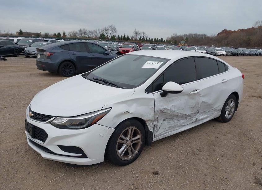 Photo 2 of 2016 Chevrolet Cruze LT AUTO (VIN 1G1BE5SM1G7267648)