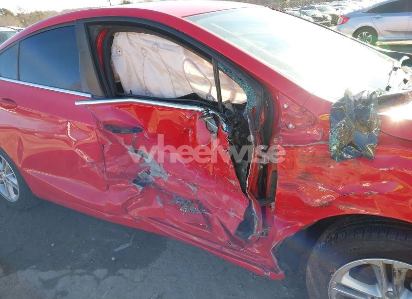 Photo 6 of 2016 Chevrolet Cruze LT AUTO (VIN 1G1BE5SM1G7267942)