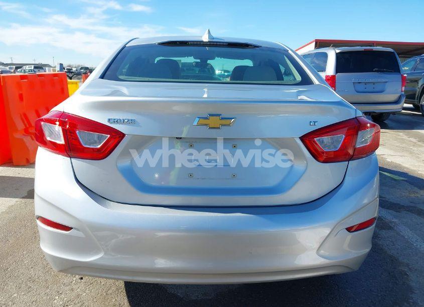 Photo 16 of 2016 Chevrolet Cruze LT AUTO (VIN 1G1BE5SM1G7271084)