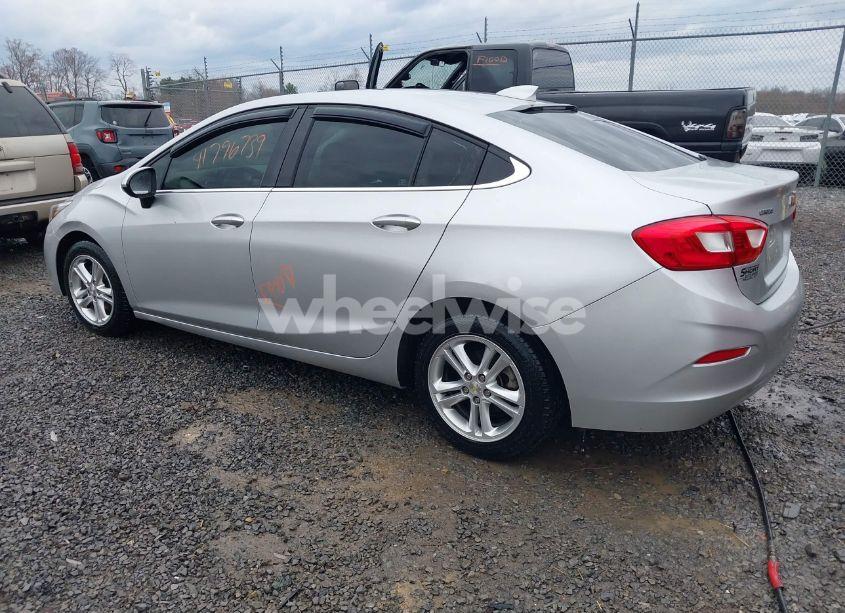 Photo 3 of 2016 Chevrolet Cruze LT AUTO (VIN 1G1BE5SM1G7275801)