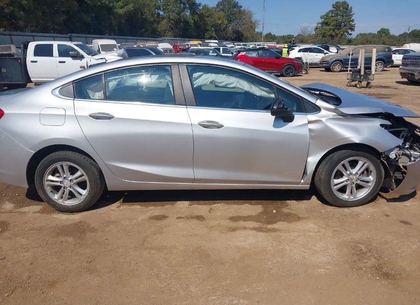 Photo 14 of 2016 Chevrolet Cruze LT AUTO (VIN 1G1BE5SM1G7279637)
