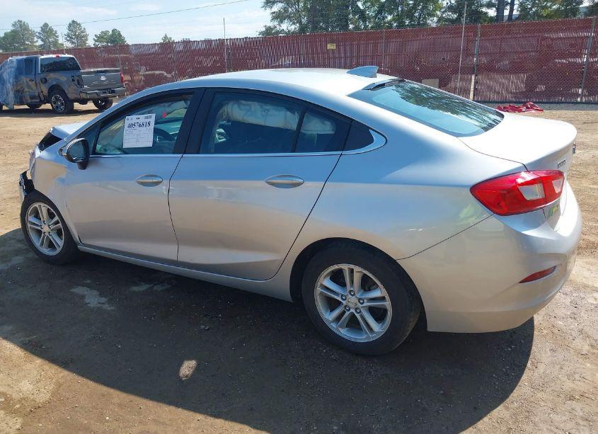 Photo 3 of 2016 Chevrolet Cruze LT AUTO (VIN 1G1BE5SM1G7279637)