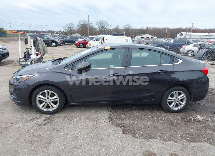 Photo 14 of 2016 Chevrolet Cruze LT AUTO (VIN 1G1BE5SM1G7286605)