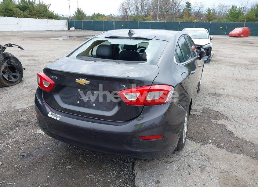 Photo 4 of 2016 Chevrolet Cruze LT AUTO (VIN 1G1BE5SM1G7286605)