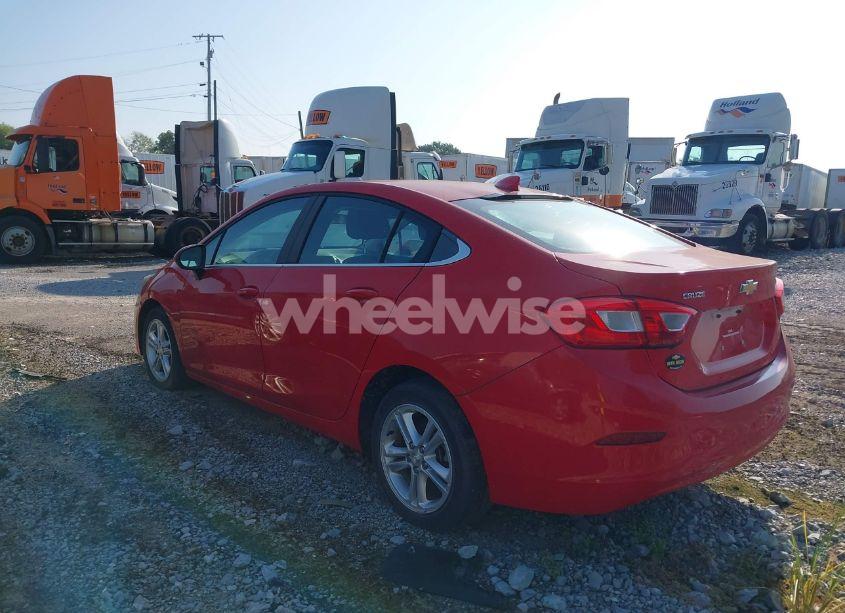 Photo 3 of 2016 Chevrolet Cruze LT AUTO (VIN 1G1BE5SM1G7299211)