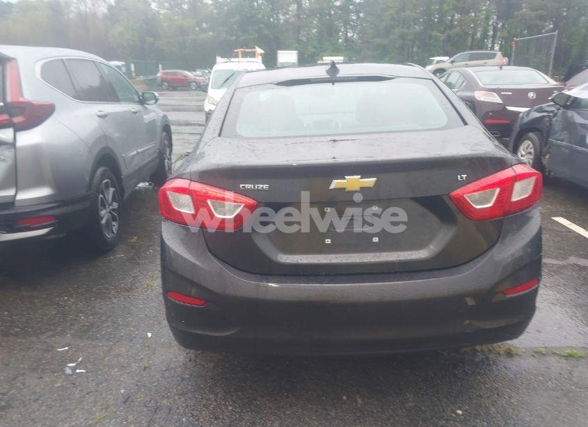 Photo 16 of 2016 Chevrolet Cruze LT (VIN 1G1BE5SM1G7306948)