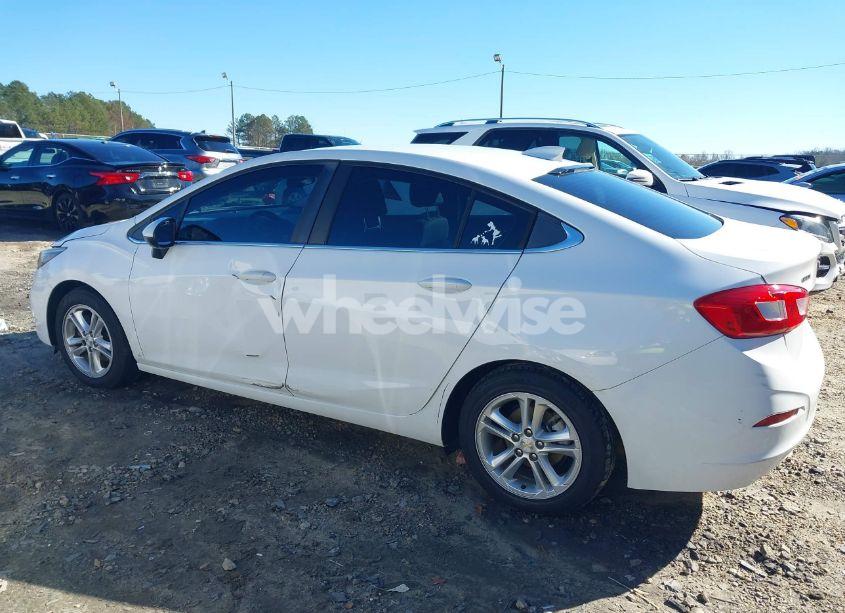 Photo 14 of 2017 Chevrolet Cruze LT AUTO (VIN 1G1BE5SM1H7104810)