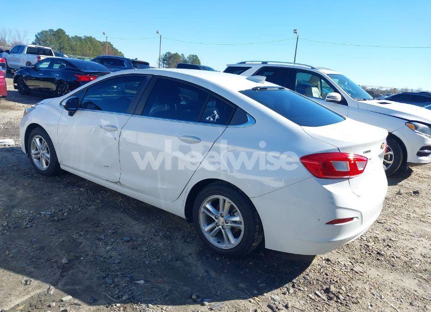 Photo 3 of 2017 Chevrolet Cruze LT AUTO (VIN 1G1BE5SM1H7104810)