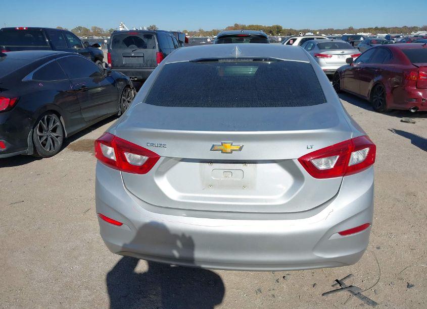 Photo 16 of 2017 Chevrolet Cruze LT AUTO (VIN 1G1BE5SM1H7106539)