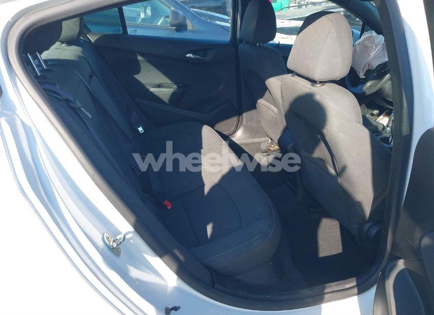 Photo 8 of 2017 Chevrolet Cruze LT AUTO (VIN 1G1BE5SM1H7107030)