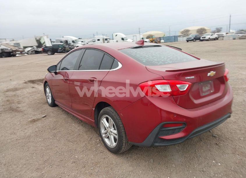 Photo 3 of 2017 Chevrolet Cruze LT AUTO (VIN 1G1BE5SM1H7137225)