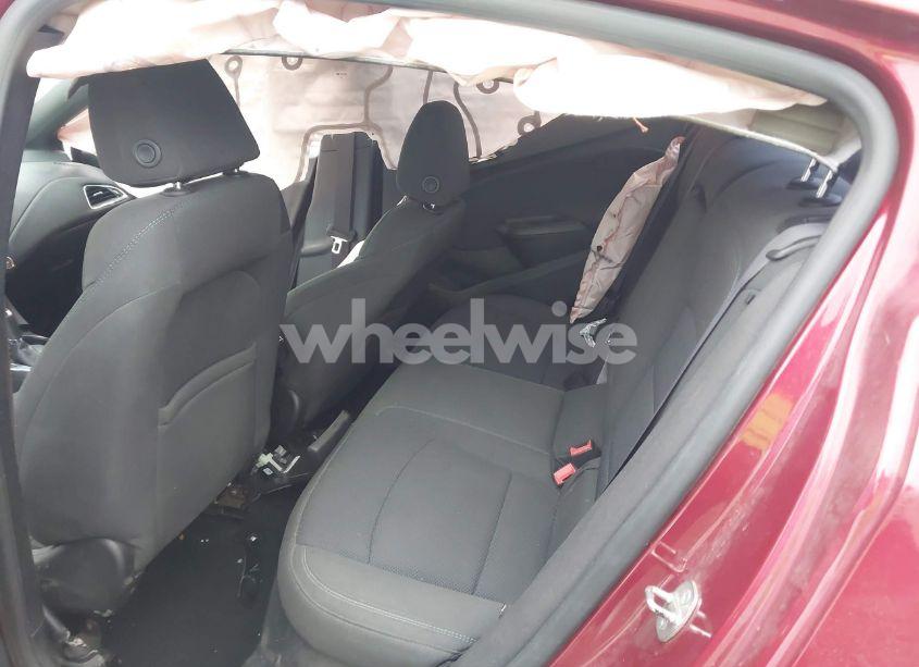 Photo 8 of 2017 Chevrolet Cruze LT AUTO (VIN 1G1BE5SM1H7137225)