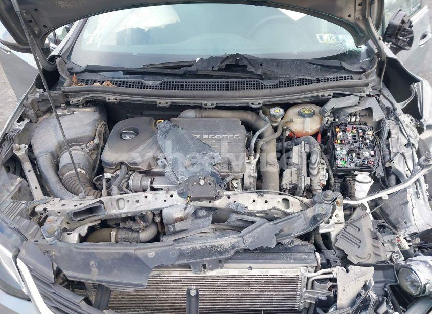 Photo 10 of 2017 Chevrolet Cruze LT AUTO (VIN 1G1BE5SM1H7141436)