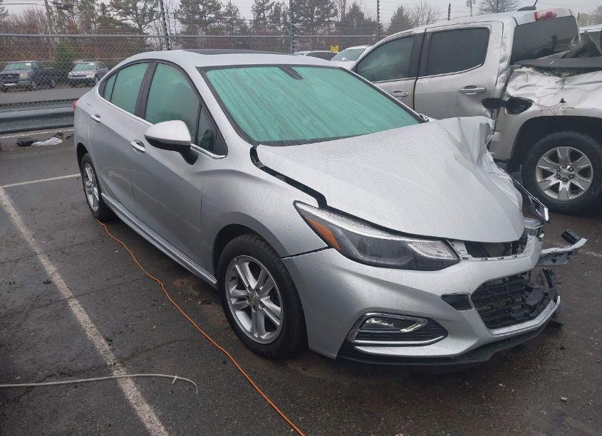 2017 Chevrolet Cruze LT AUTO (VIN 1G1BE5SM1H7157684) main photo