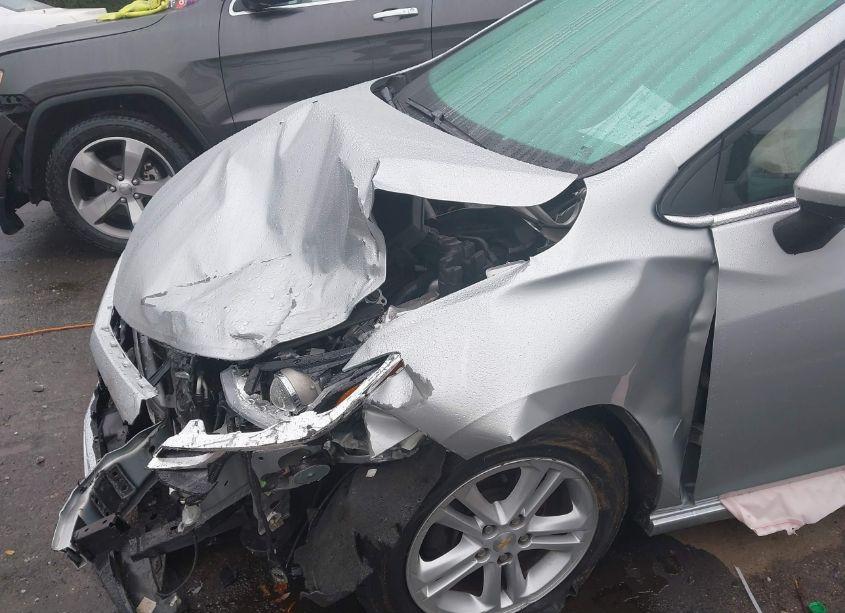 Photo 17 of 2017 Chevrolet Cruze LT AUTO (VIN 1G1BE5SM1H7157684)