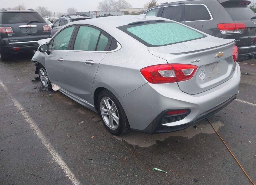 Photo 3 of 2017 Chevrolet Cruze LT AUTO (VIN 1G1BE5SM1H7157684)